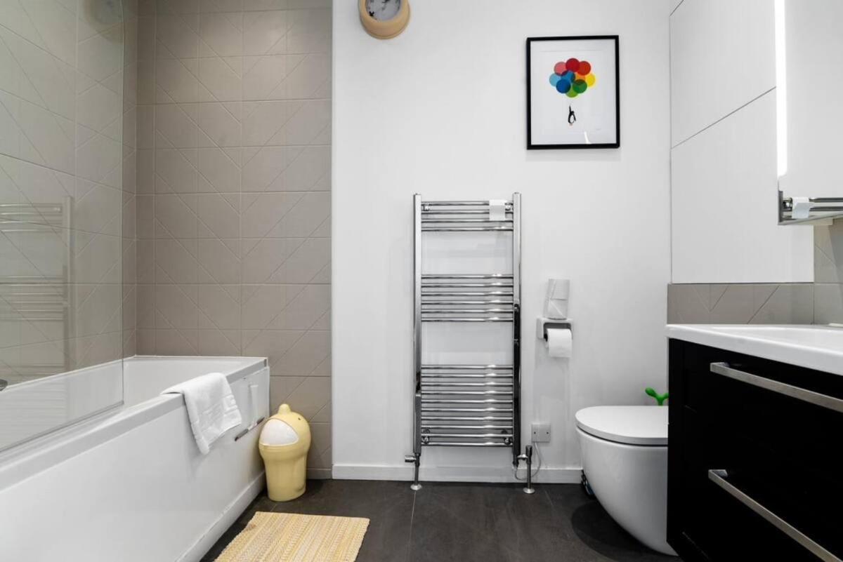 Luxury Modern Flat Near Excel, 02 & Canary Wharf Appartement *